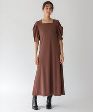 Load image into Gallery viewer, Lady cut dress