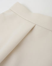 画像をギャラリービューアに読み込む, タックフレアスカート