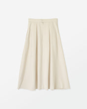 画像をギャラリービューアに読み込む, タックフレアスカート