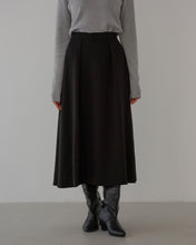 画像をギャラリービューアに読み込む, タックフレアスカート