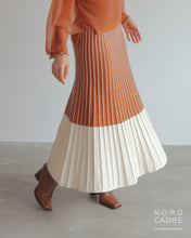 Load image into Gallery viewer, Bicolor knit skirt