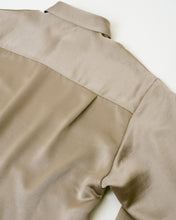 Load image into Gallery viewer, サテンBIGシャツディティール