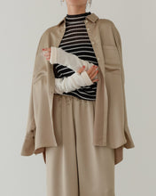 Load image into Gallery viewer, サテンBIGシャツ
