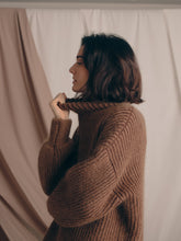 画像をギャラリービューアに読み込む, '22AW モヘアタートルネックニット.
