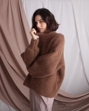 画像をギャラリービューアに読み込む, '22AW モヘアタートルネックニット.