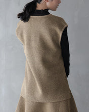 Load image into Gallery viewer, Double face boucle vest
