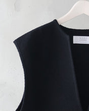 Load image into Gallery viewer, Double face boucle vest
