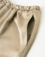 Load image into Gallery viewer, Satin Relax Pants
