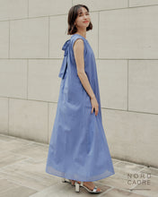 Load image into Gallery viewer, Back ribbon gathered dress
