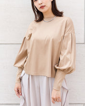 Load image into Gallery viewer, バルーンスリーブトップス.
